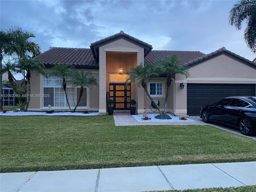 19334 NW 12th St, Pembroke Pines FL 33029