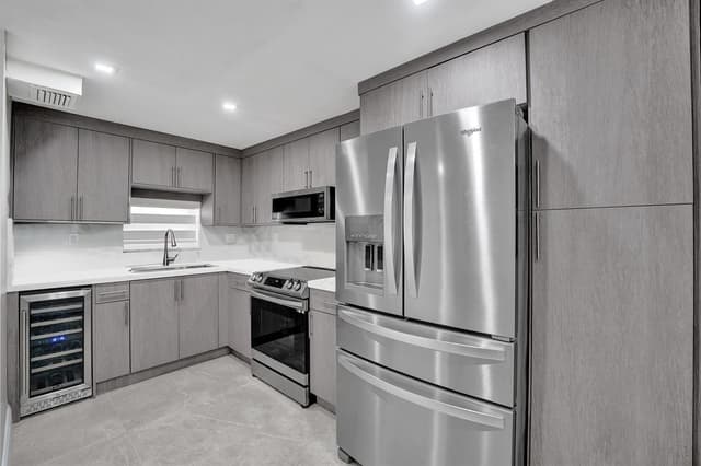 9410 N Hollybrook Lake Drive # 201, Pembroke Pines FL 33025 - Pembroke Pines, FL - Photo 2