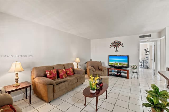 1855 W 60th St # 407, Hialeah FL 33012 - Hialeah, FL - Photo 2