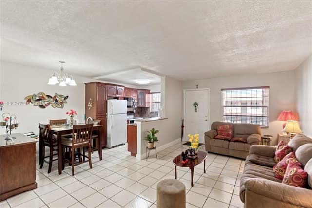 1855 W 60th St # 407, Hialeah FL 33012 - Hialeah, FL - Photo 4