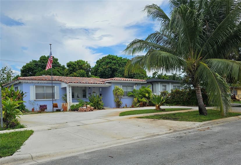 648 E 28th St, Hialeah FL 33013