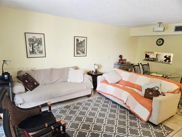8065 SW 107th Ave # 301, Miami FL 33173 - Miami, FL - Photo 5