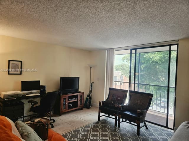 8065 SW 107th Ave # 301, Miami FL 33173 - Miami, FL - Photo 4