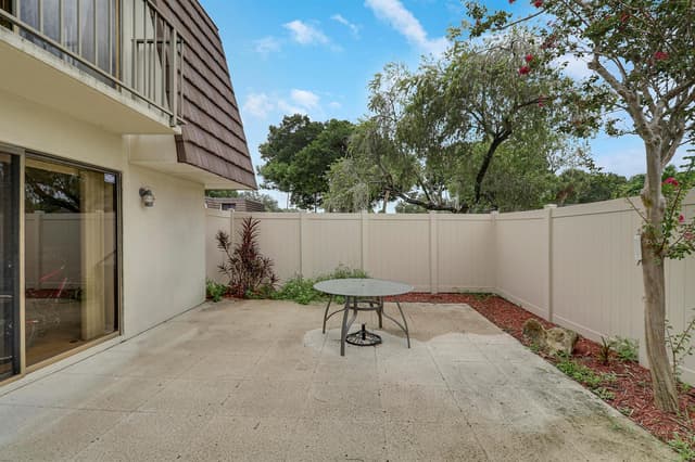 7126 71st Way, West Palm Beach FL 33407 - West Palm Beach, FL - Photo 5