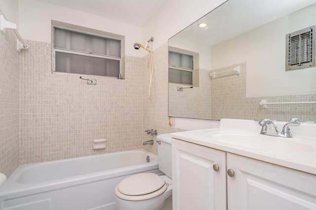 1330 NW 43rd Avenue # 202, Lauderhill FL 33313 - Lauderhill, FL - Photo 5