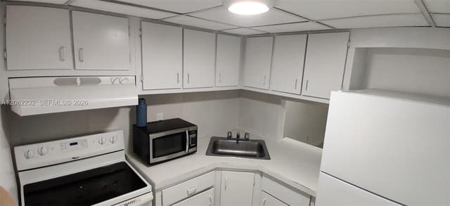 4550 NW 9th St # 706E, Miami FL 33126 - Miami, FL - Photo 3
