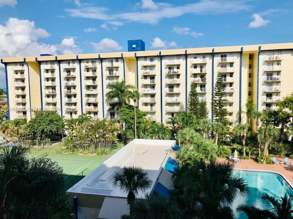 4550 NW 9th St # 706E, Miami FL 33126 - Miami, FL - Photo 1