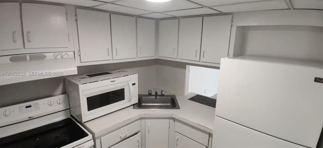 4550 NW 9th St # 706E, Miami FL 33126 - Miami, FL - Photo 4