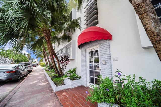 836 10th St # 8, Miami Beach FL 33139 - Miami Beach, FL - Photo 2