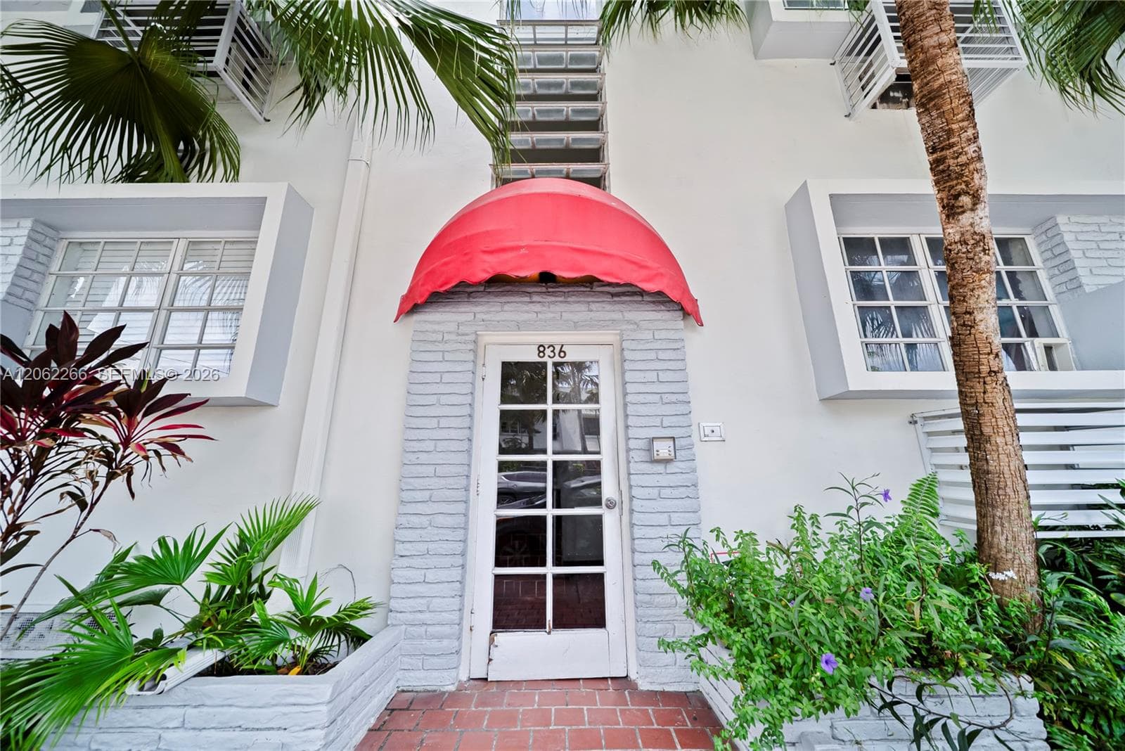836 10th St # 8, Miami Beach FL 33139 - Miami Beach, FL - Photo 1