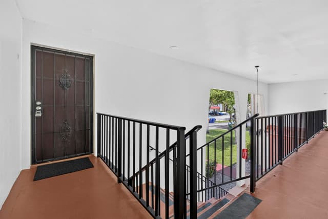 355 Lake Frances Drive, West Palm Beach FL 33411 - West Palm Beach, FL - Photo 5