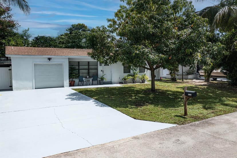 1561 NE 30TH Court, Pompano Beach FL 33064