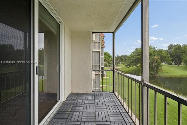 800 S Hollybrook Dr # 205, Pembroke Pines FL 33025 - Pembroke Pines, FL - Photo 2