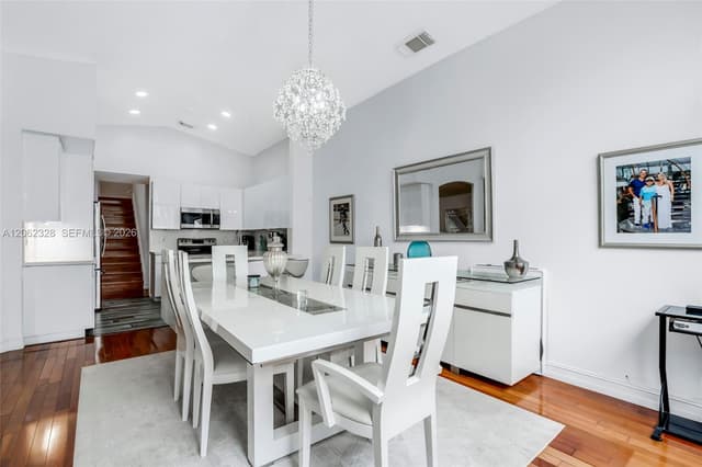 17513 NW 10th St, Pembroke Pines FL 33029 - Pembroke Pines, FL - Photo 7
