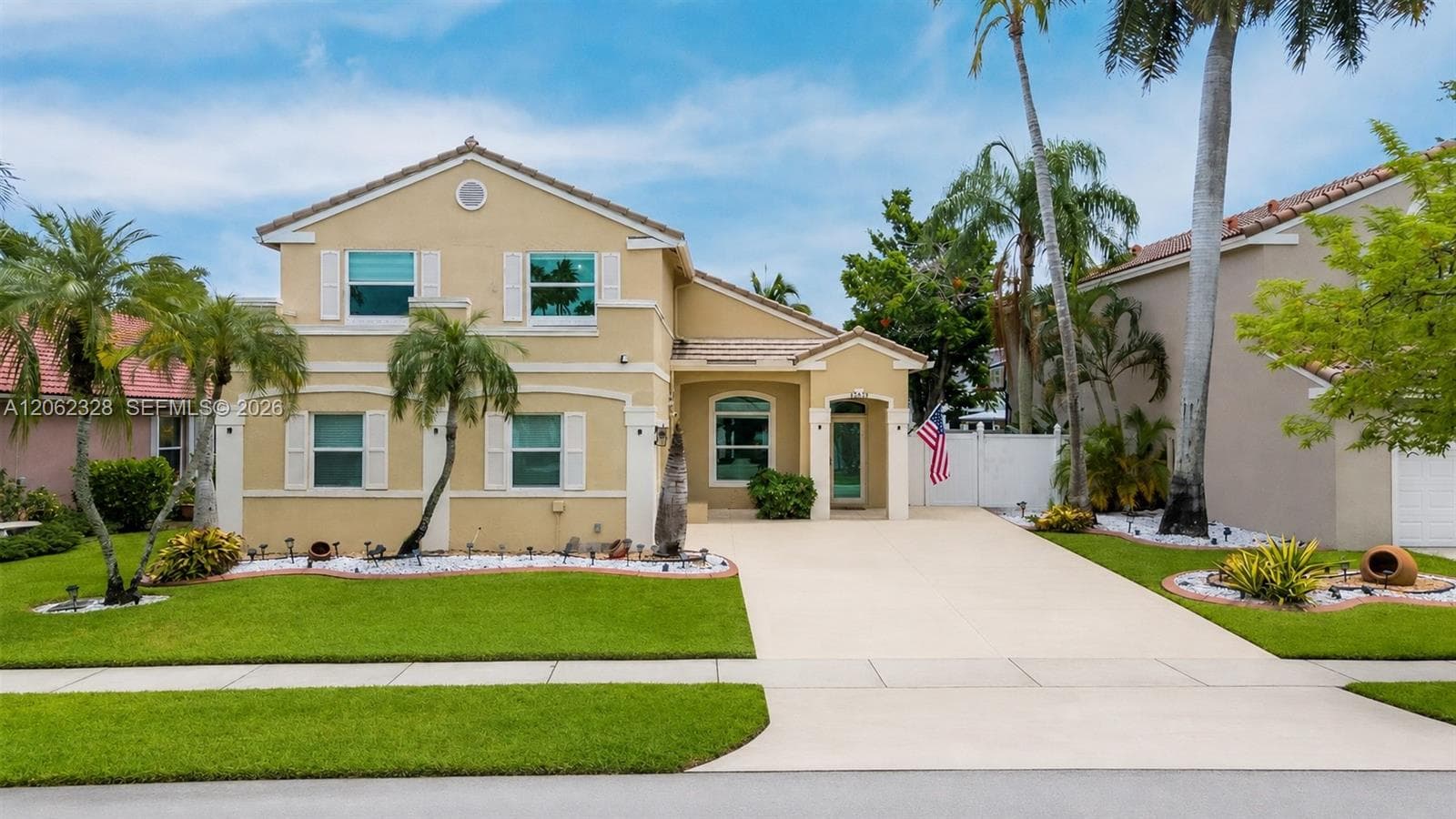 17513 NW 10th St, Pembroke Pines FL 33029 - Pembroke Pines, FL - Photo 1