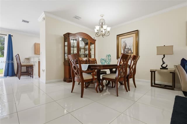 9033 W 33rd Avenue, Hialeah FL 33018 - Hialeah, FL - Photo 6