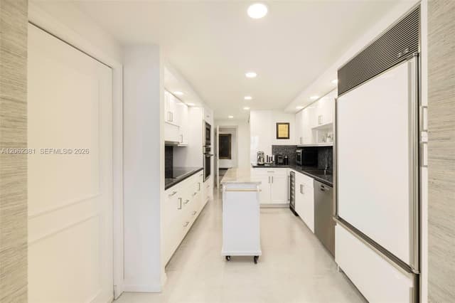 2 Grove Isle Dr # B1109, Coconut Grove FL 33133 - Coconut Grove, FL - Photo 6