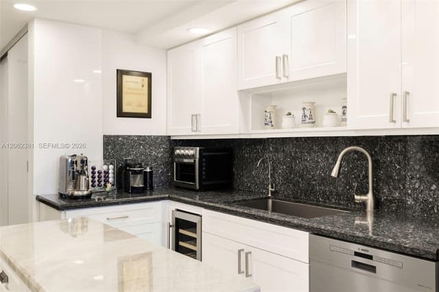 2 Grove Isle Dr # B1109, Coconut Grove FL 33133 - Coconut Grove, FL - Photo 7