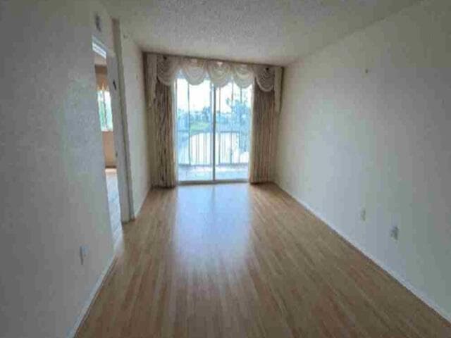 9563 WELDON Circle # D311, Tamarac FL 33321 - Tamarac, FL - Photo 3