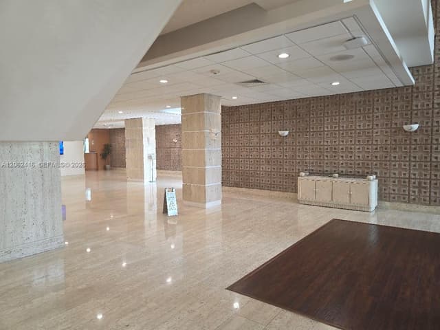2899 Collins Ave # 940, Miami Beach FL 33140 - Miami Beach, FL - Photo 3