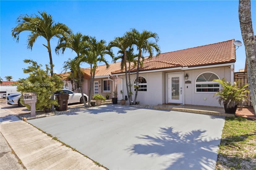 5471 W 27th Ct, Hialeah FL 33016