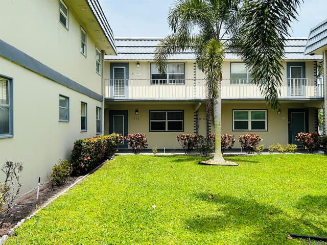 536 BRITTANY L, Delray Beach FL 33446 - Delray Beach, FL - Photo 2