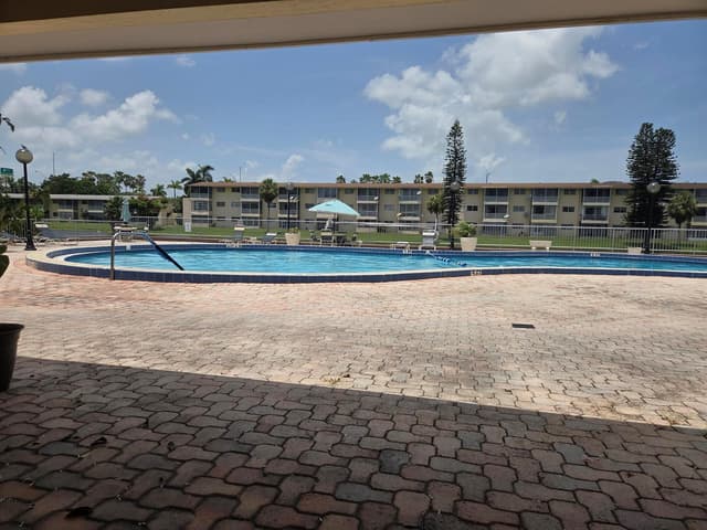2820 NE 201ST Terrace # F106, Aventura FL 33180 - Aventura, FL - Photo 2