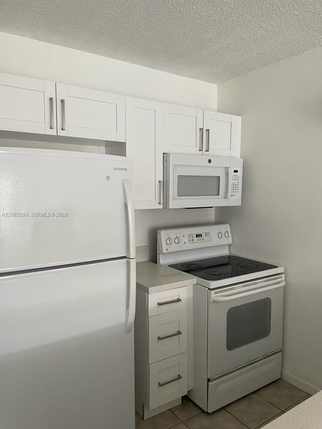 2771 Riverside Dr # A, Coral Springs FL 33065 - Coral Springs, FL - Photo 5