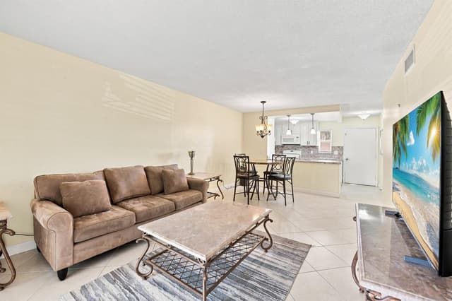 2223 NE 1st Court # 101, Boynton Beach FL 33435 - Boynton Beach, FL - Photo 7