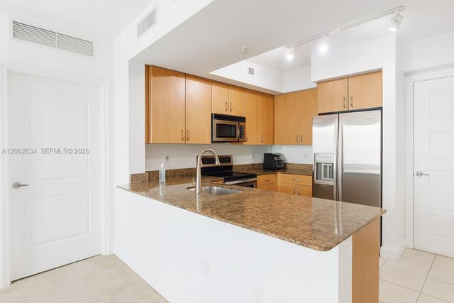 1830 Radius Dr # 308, Hollywood FL 33020 - Hollywood, FL - Photo 4