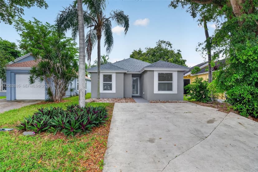 744 SW 9th St, Florida City FL 33034