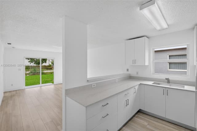 731 SW 10th St, Florida City FL 33034 - Florida City, FL - Photo 7