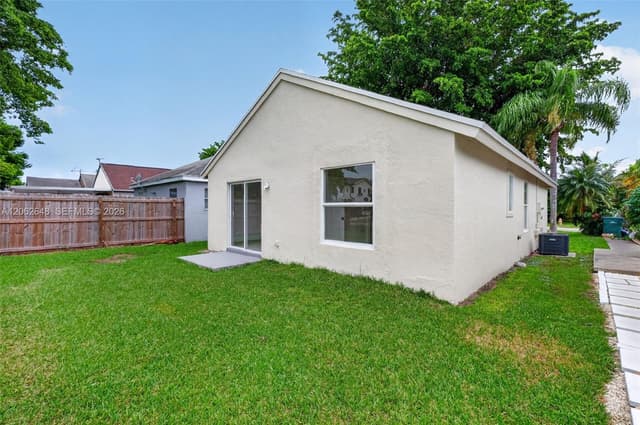 731 SW 10th St, Florida City FL 33034 - Florida City, FL - Photo 4