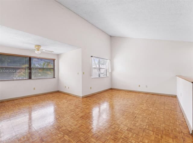 291 W Park Dr # 201, Miami FL 33172 - Miami, FL - Photo 7