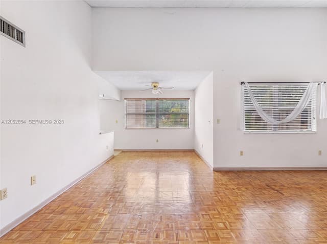291 W Park Dr # 201, Miami FL 33172 - Miami, FL - Photo 5