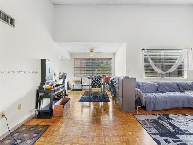 291 W Park Dr # 201, Miami FL 33172 - Miami, FL - Photo 4
