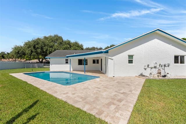 2760 SW 86th Way, Davie FL 33328 - Davie, FL - Photo 4