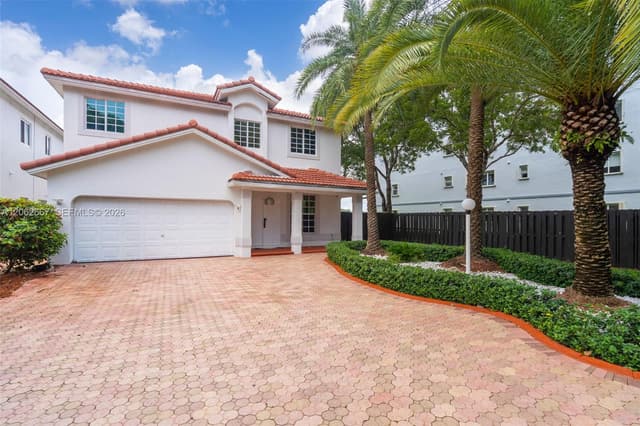 10867 NW 59th St, Doral FL 33178 - Doral, FL - Photo 2