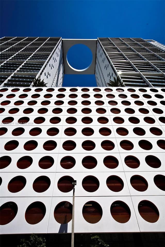 500 Brickell Ave # 1405, Miami FL 33131 - Miami, FL - Photo 2