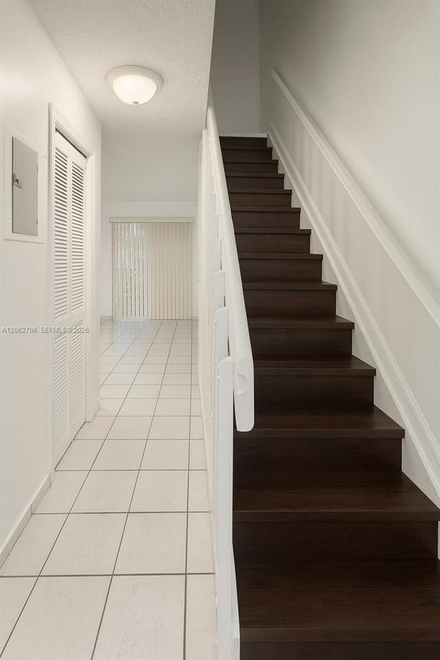 8170 NW 10th St # 2, Miami FL 33126 - Miami, FL - Photo 4