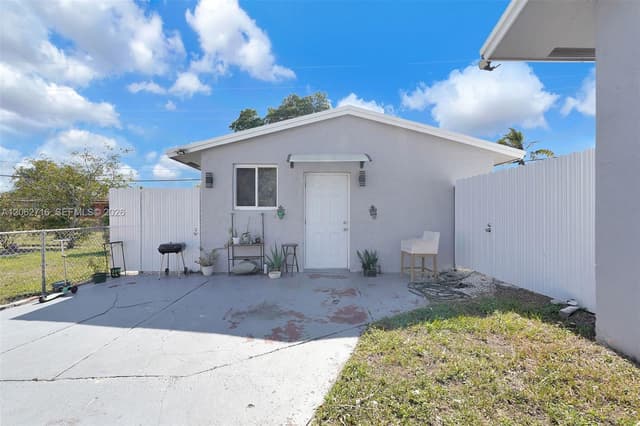3280 NW 213th Ter, Miami Gardens FL 33056 - Miami Gardens, FL - Photo 5