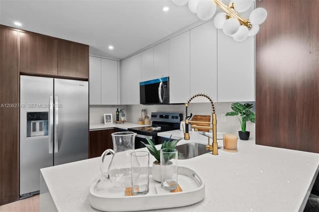 1067 NW 101st St, Miami FL 33150 - Miami, FL - Photo 7