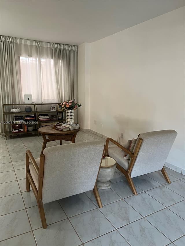 17000 NW 67th Ave # 112, Hialeah FL 33015 - Hialeah, FL - Photo 6