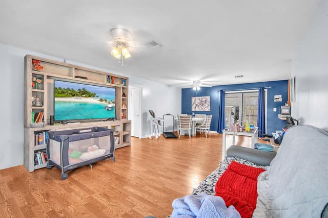 9240 HONEYWELL Road, Lake Worth FL 33467 - Lake Worth, FL - Photo 5