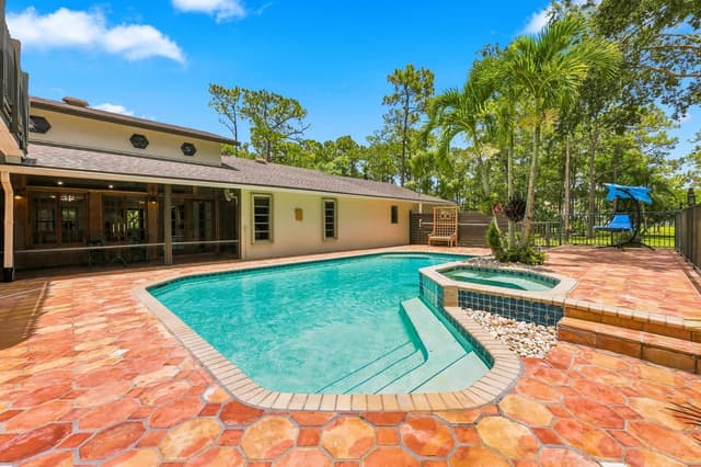 11298 Roselynn Way, Lake Worth FL 33449 - Lake Worth, FL - Photo 4