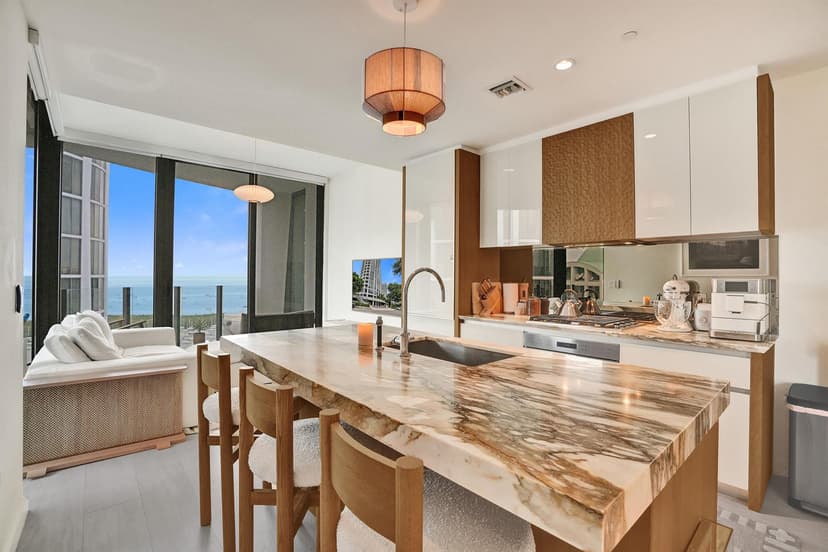 2831 S Bayshore Drive # 2204, Miami FL 33133