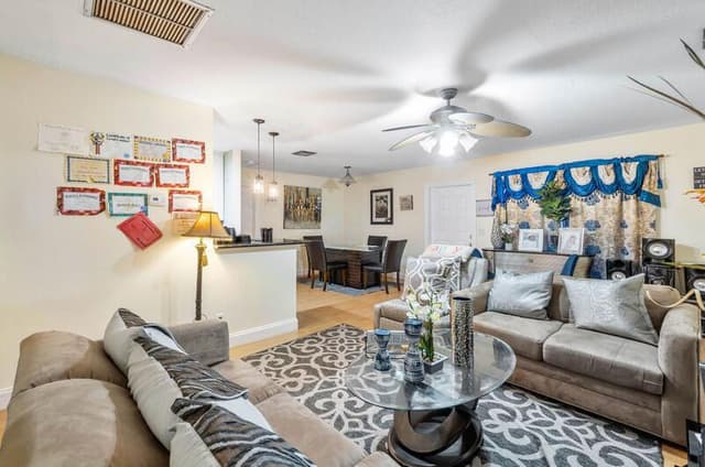 2 CROSSINGS Circle E, Boynton Beach FL 33435 - Boynton Beach, FL - Photo 3