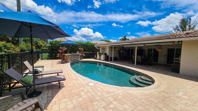 244 Walton-Heath Drive, Atlantis FL 33462 - Atlantis, FL - Photo 3