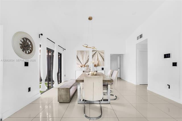 522 NE 195th St, Miami FL 33179 - Miami, FL - Photo 7
