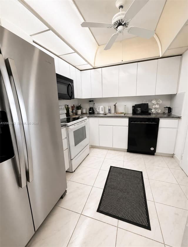600 Three Islands Blvd # 1207, Hallandale Beach FL 33009 - Hallandale Beach, FL - Photo 3
